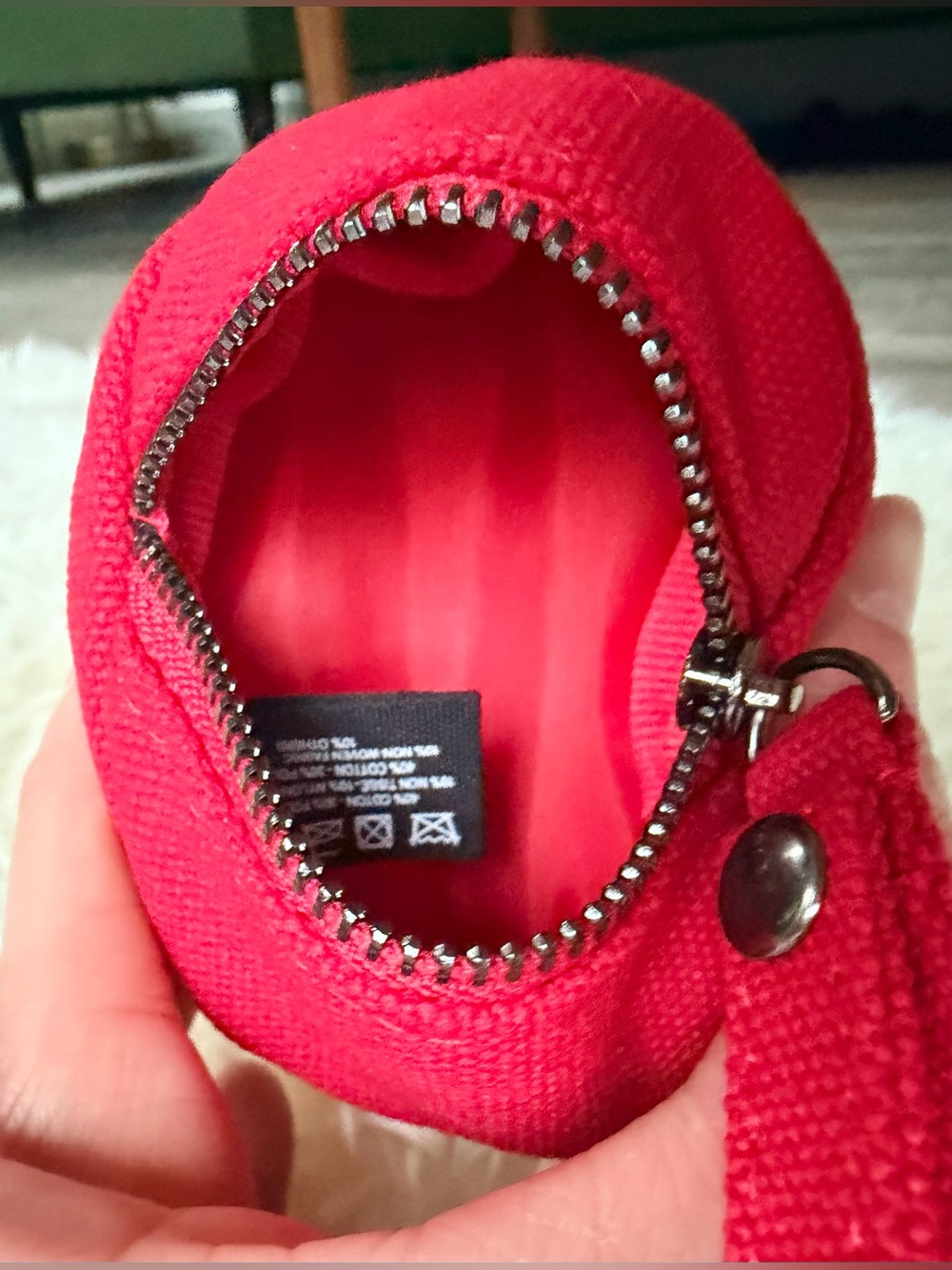 Chanel BEAUTE Red Coin Purse w White ‘CHANEL' Branding NEW in SEALED Bag w Box - Picture 9 of 11